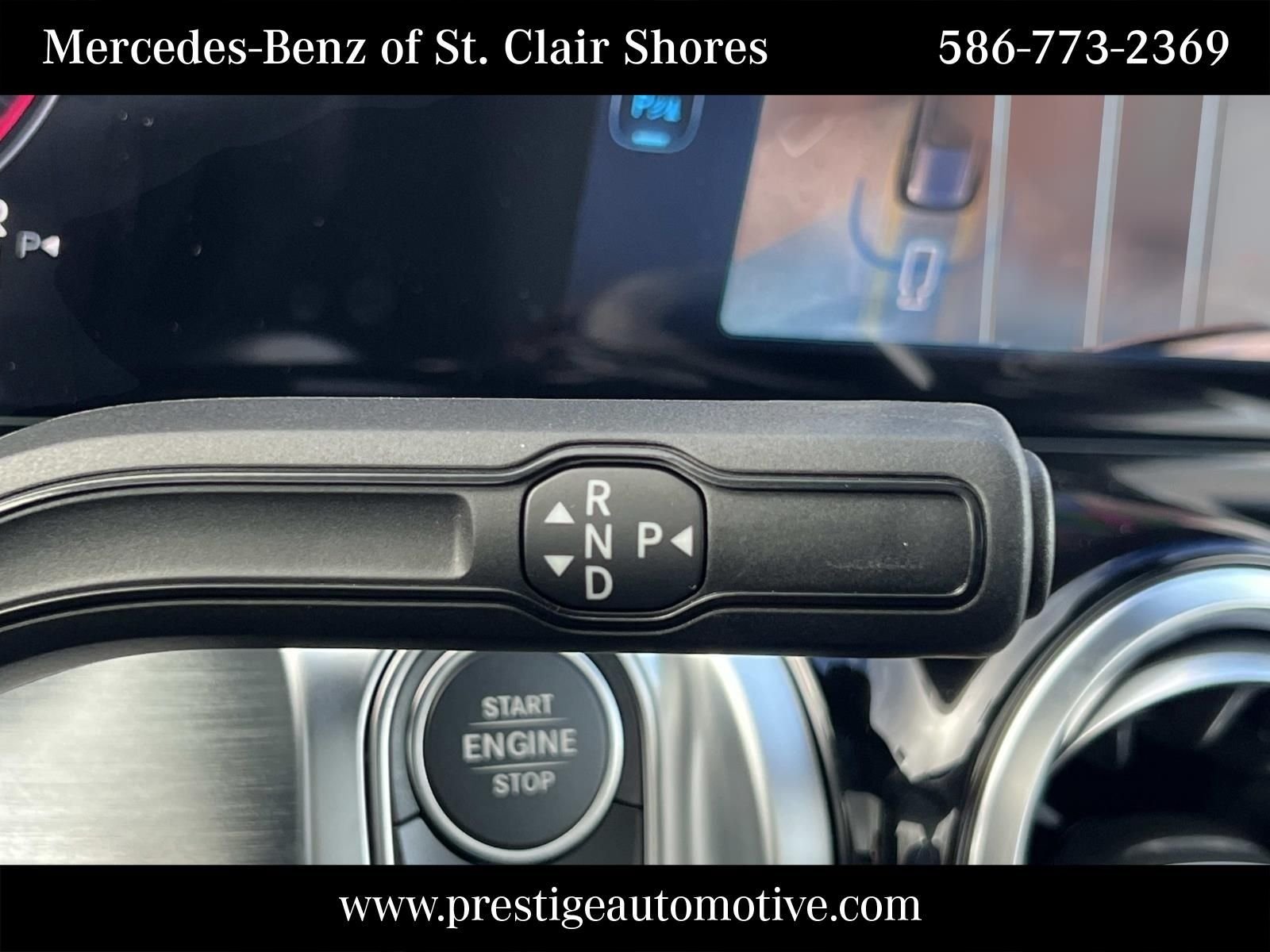 Used 2026 Black Mercedes-Benz GLB 250 image 32