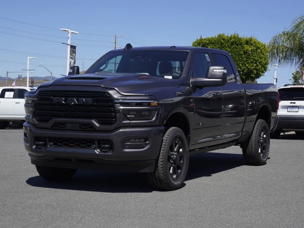 New 2026 Granite Crystal Metallic Clear-Coat Exterior Paint RAM Laramie image 8