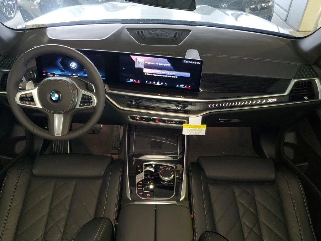 New 2026 Skyscraper Grey Metallic BMW sDrive40i image 12