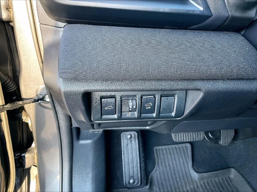 Used 2025 Magnetite Gray Metallic Subaru Premium image 25