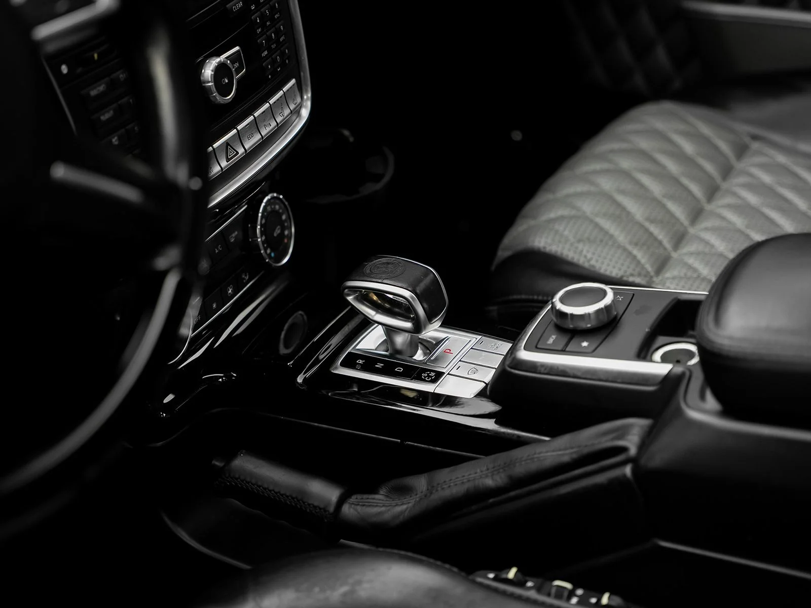 Used 2015 Silver Mercedes-Benz G 63 AMG® image 61