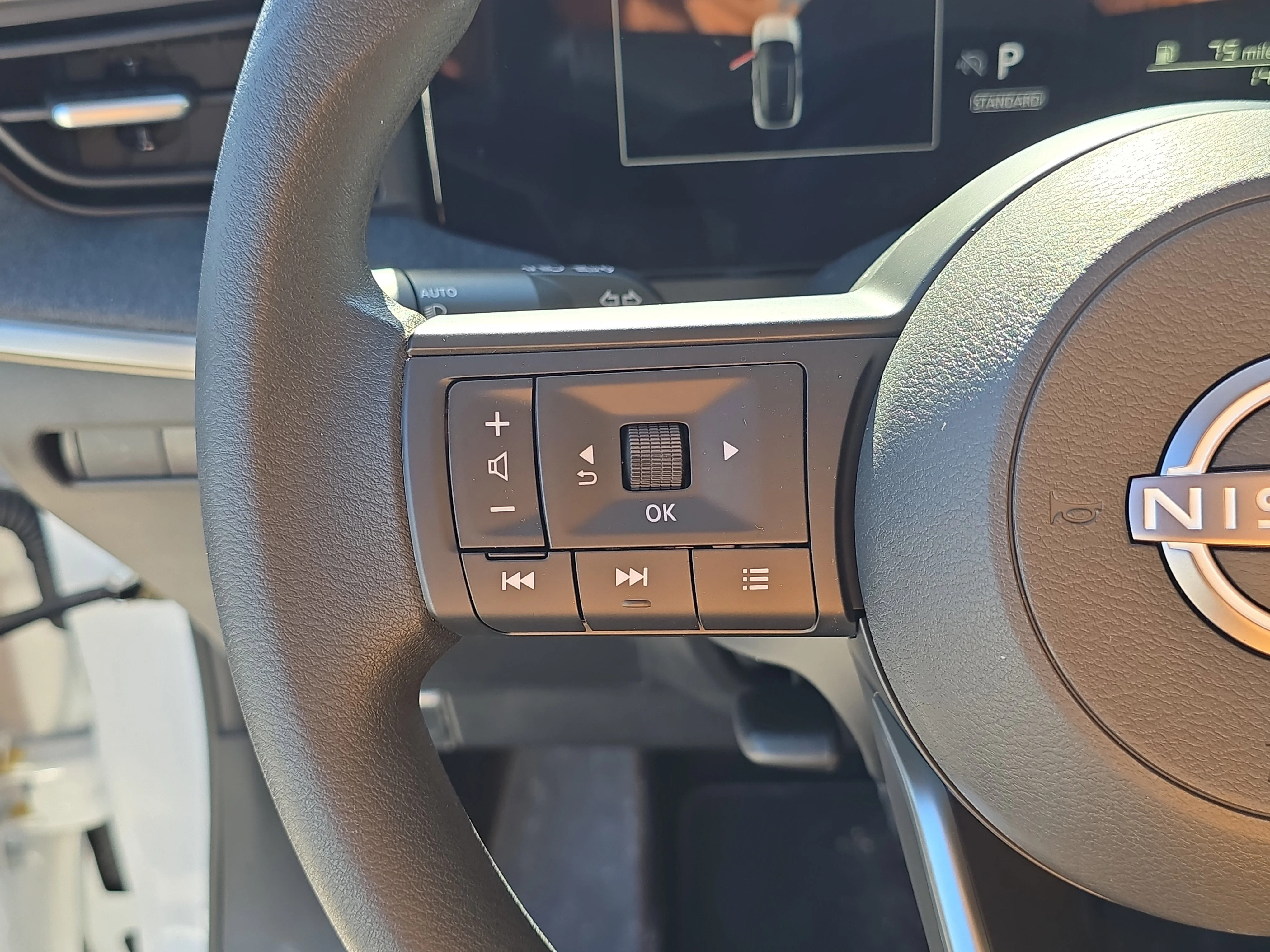 New 2026 Aspen White TriCoat Nissan SV image 32