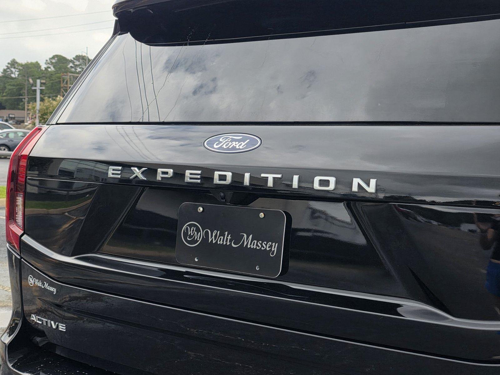 Used 2025 Agate Black Ford Active image 36