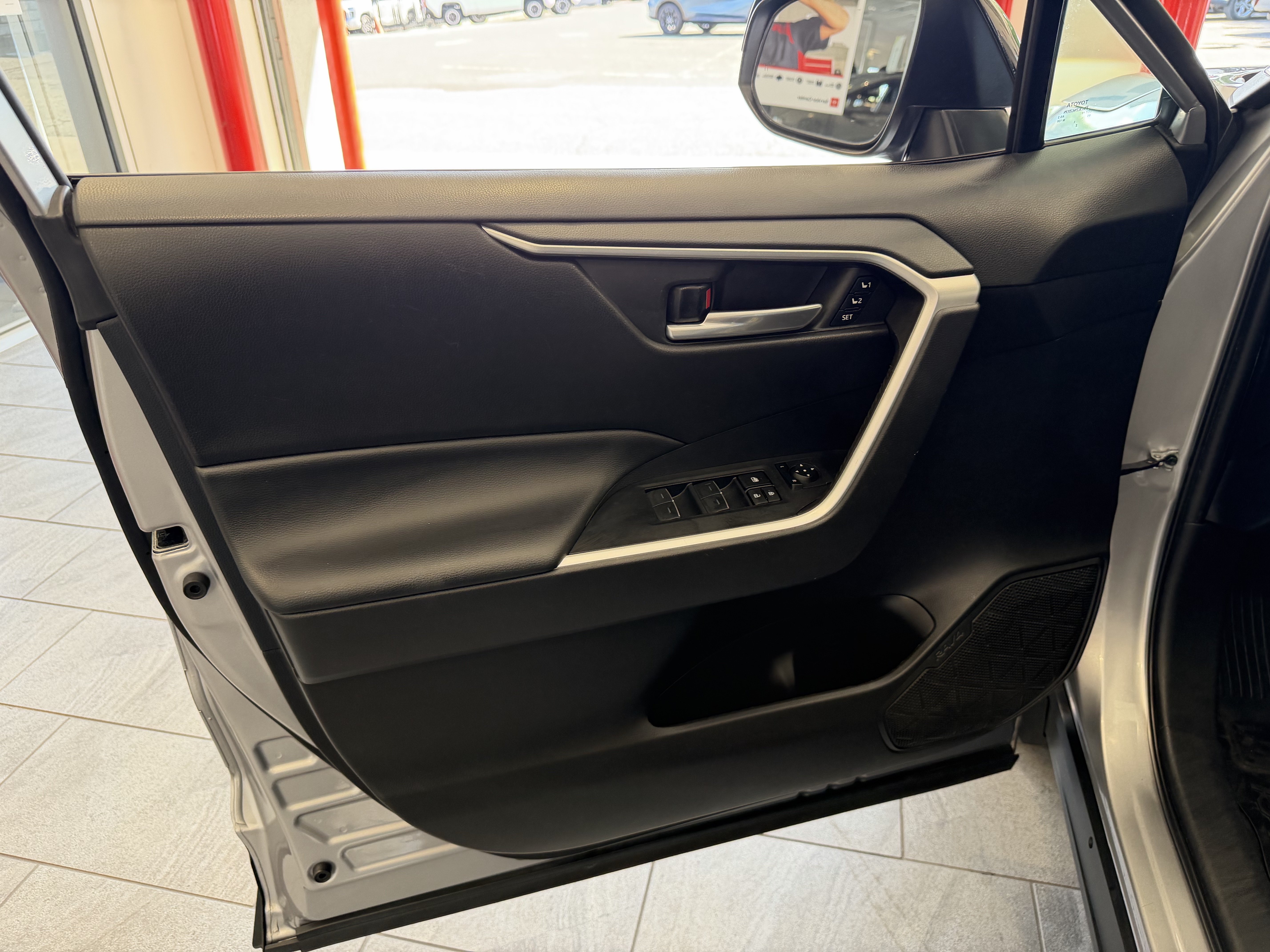 Used 2023 Silver Toyota XLE Premium image 32