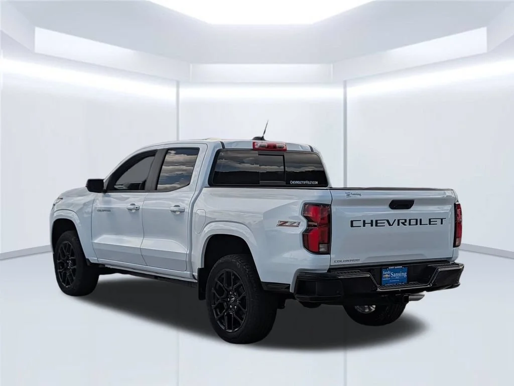 New 2025 Summit White Chevrolet Z71 image 3