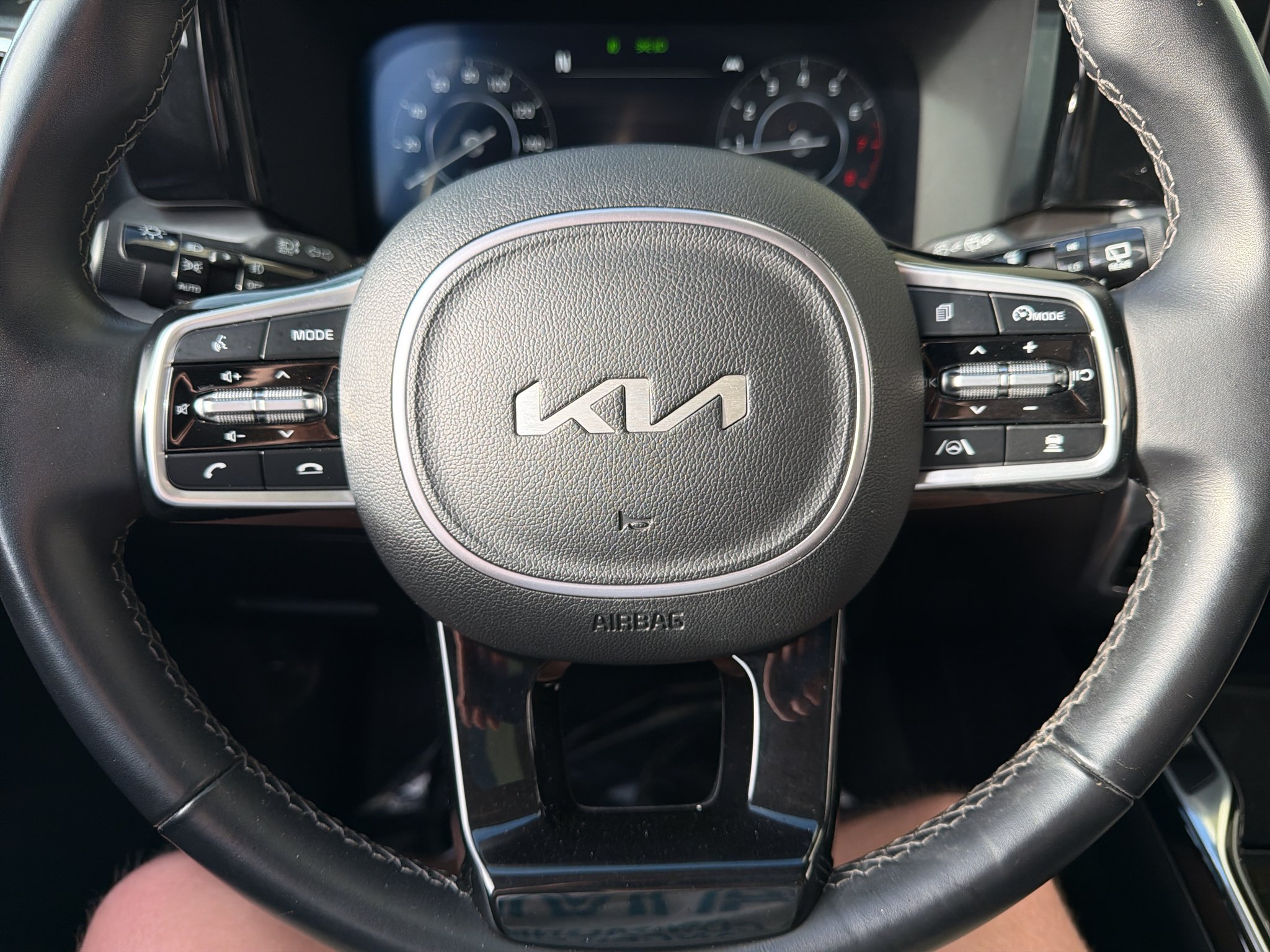 Certified Used 2023 Wolf Gray Kia SX image 26