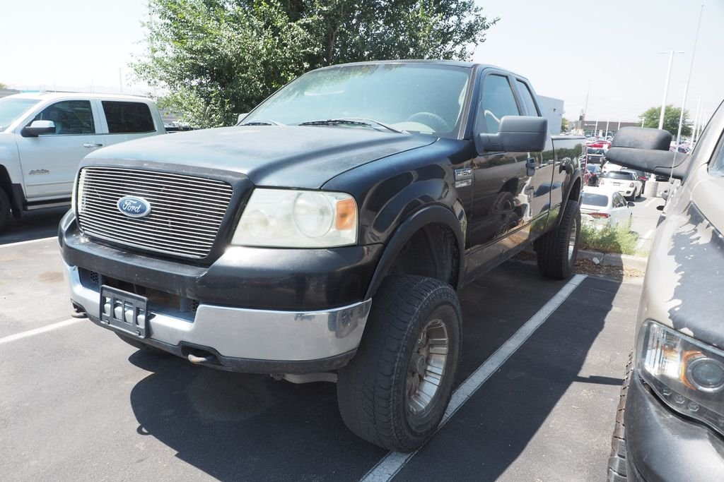 Used 2005 Blue Ford  image 2