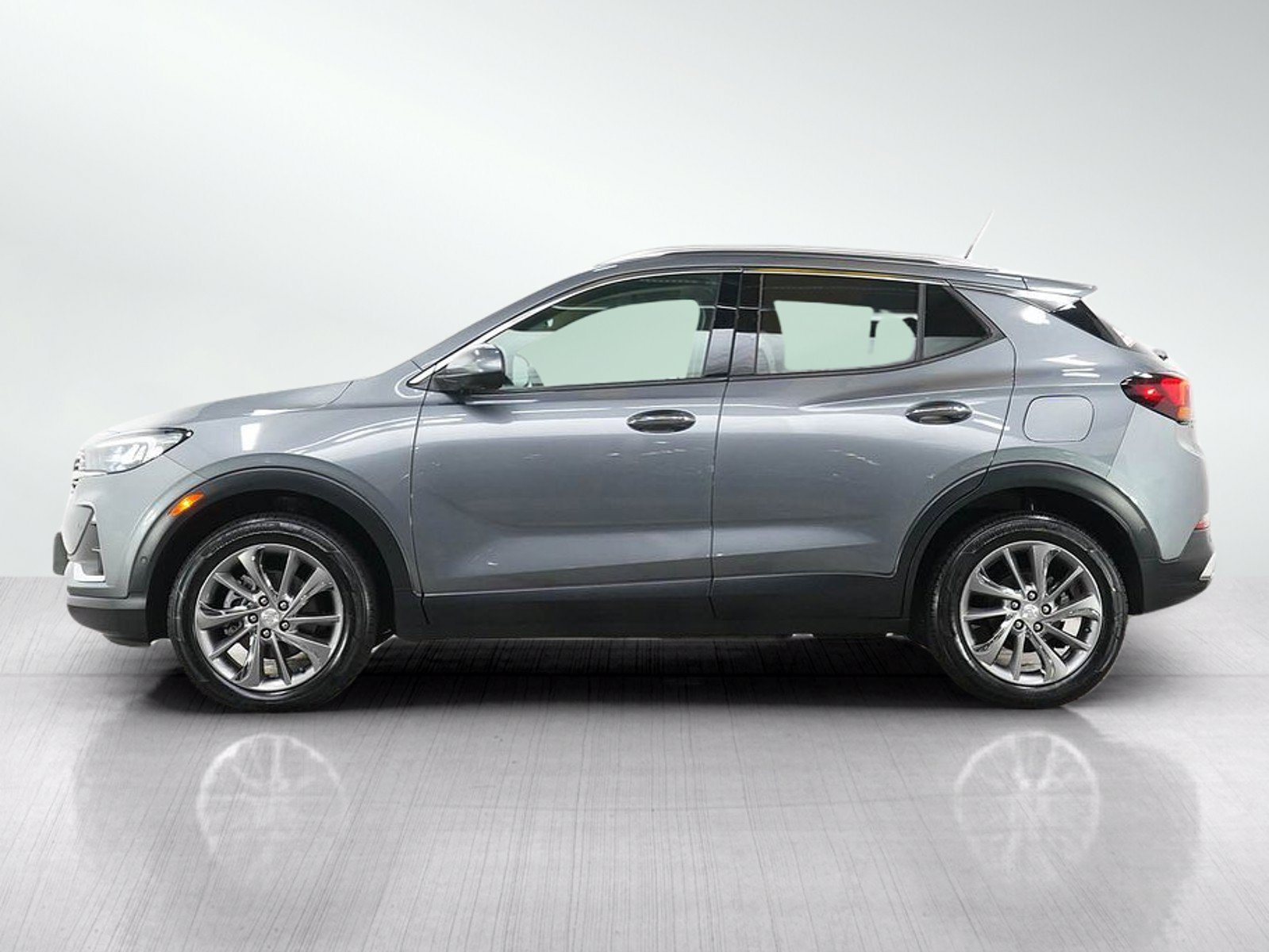 Used 2020 Satin Steel Metallic Buick AWD 4dr Essence image 2
