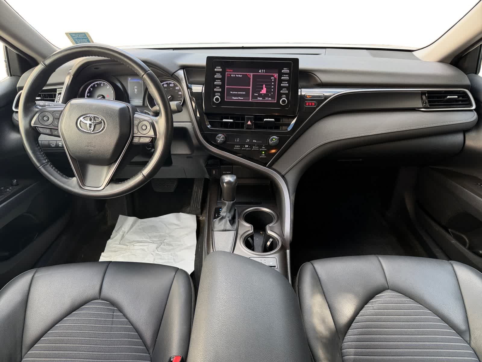 Used 2024 Ice Cap Toyota SE image 12
