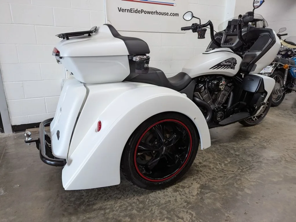 Used 2020 GHOST WHITE Indian Motorcycle Dark Horse White Smoke image 9