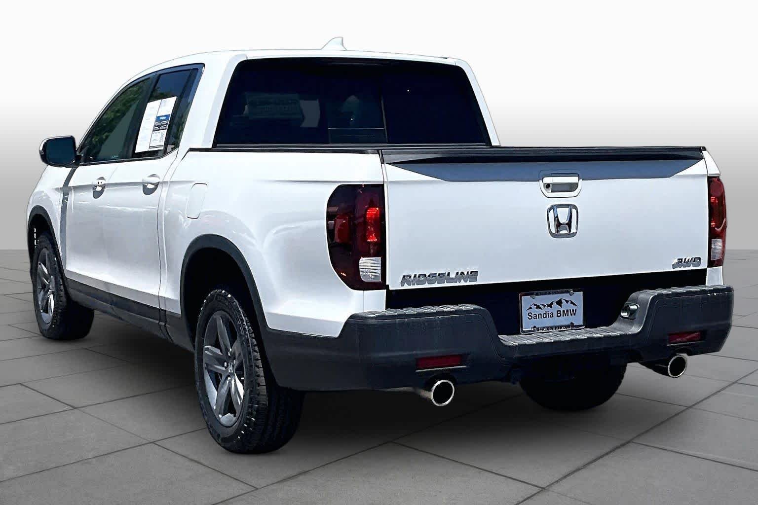 Used 2023 Platinum White Pearl Honda RTL image 9