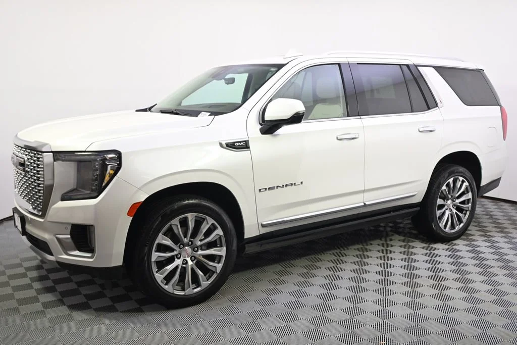Used 2021 GMC Yukon Denali with VIN 1GKS2DKL5MR204963 for sale in Minneapolis, Minnesota