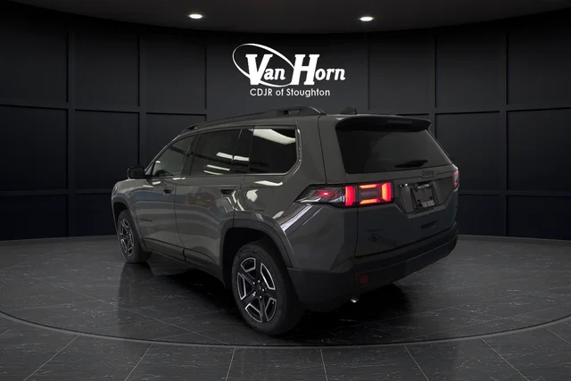 New 2026 Sting-Gray Clearcoat Jeep Laredo image 5