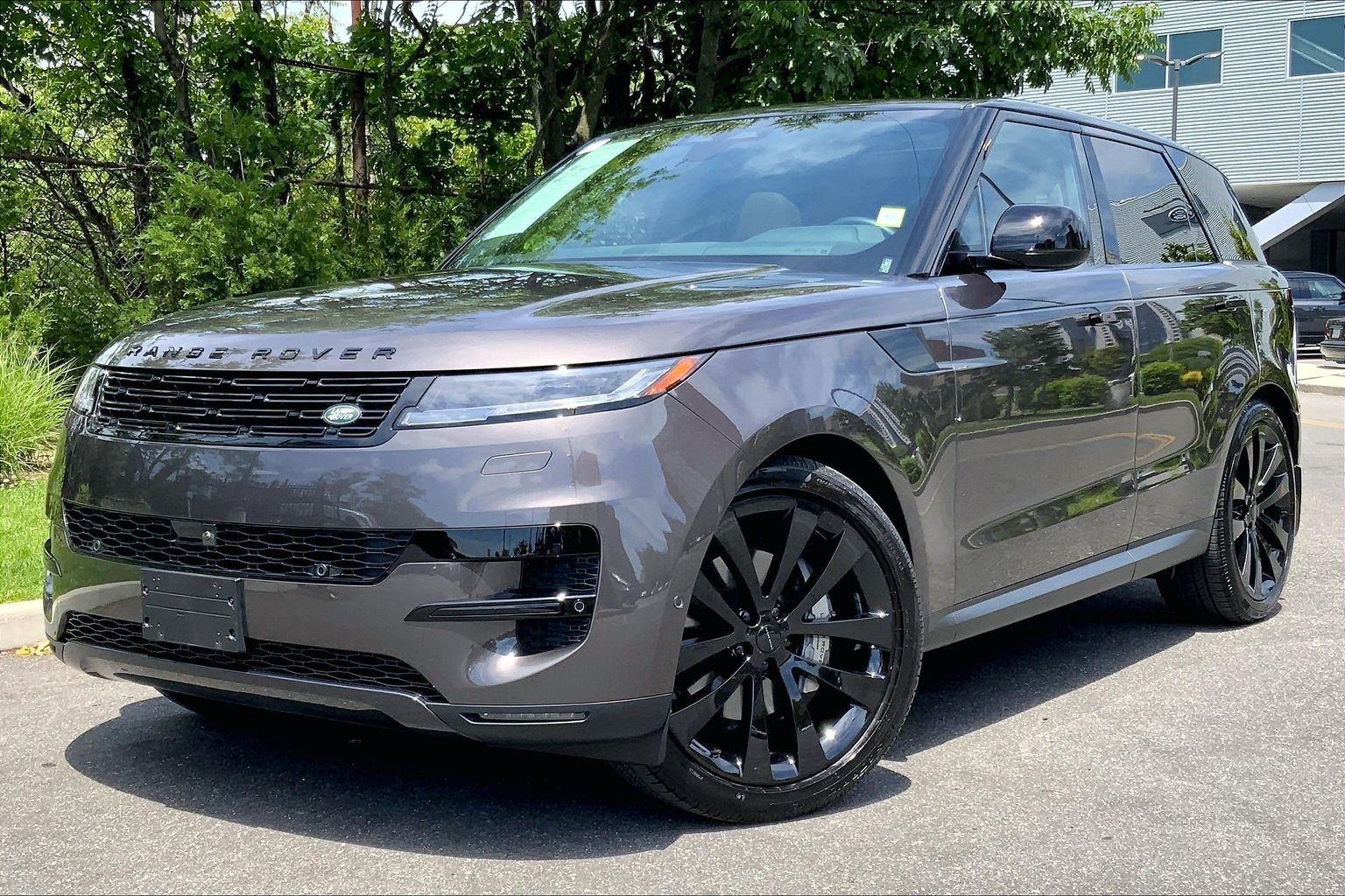 2026 Land Rover Range Rover Sport P360 SE MHEV's photo