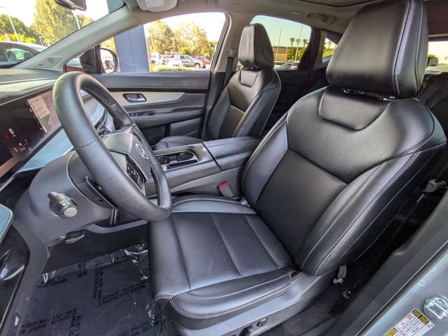 Used 2025 Boulder Gray Nissan SL image 21