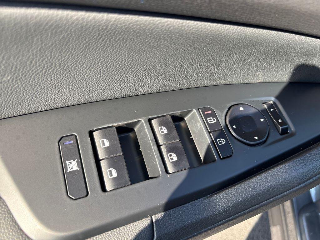 New 2026 Gravity Gray Kia EX image 14
