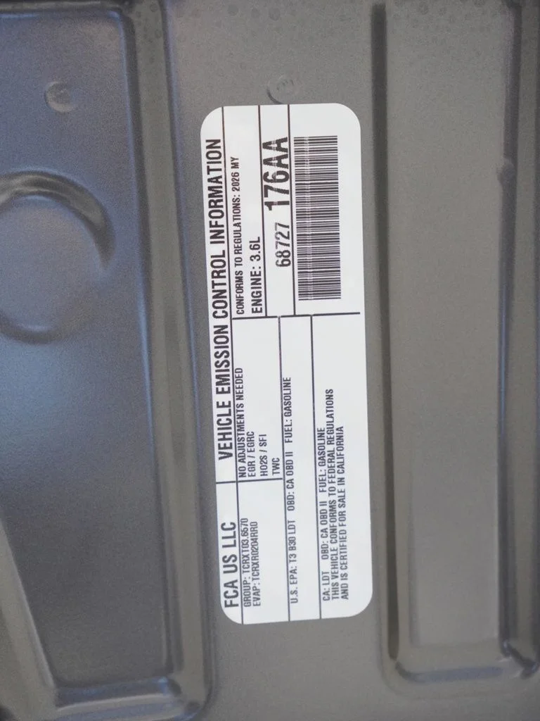 New 2026 Baltic Gray Metallic Clear-Coat Exterior Paint Jeep Laredo image 30