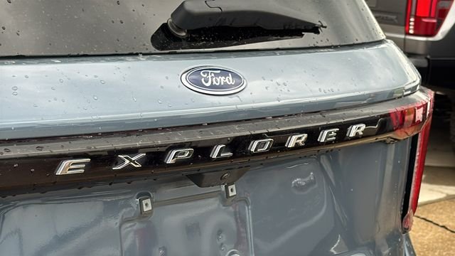 Used 2025 Blue Ford Active image 11