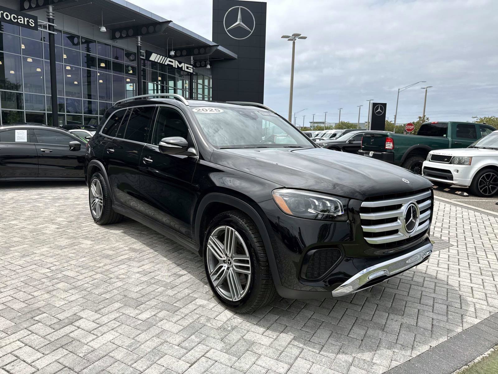 Certified Used 2025 Obsidian Black Metallic Mercedes-Benz 450 image 7
