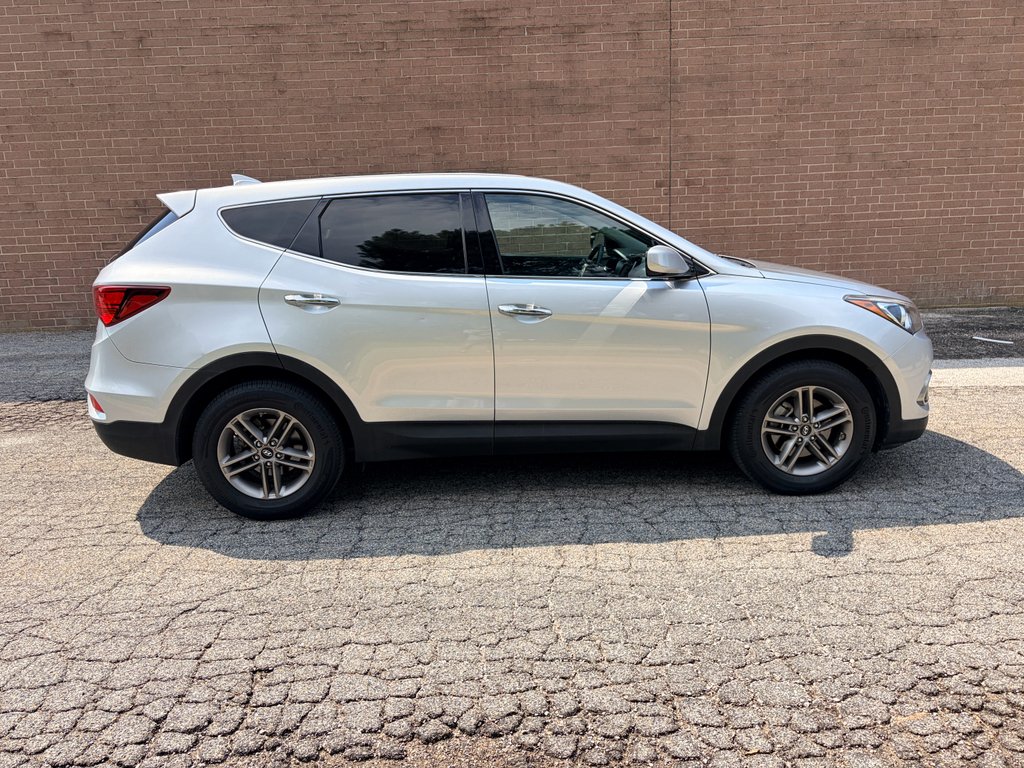 Used 2017 Sparkling Silver Hyundai 2.4L image 6