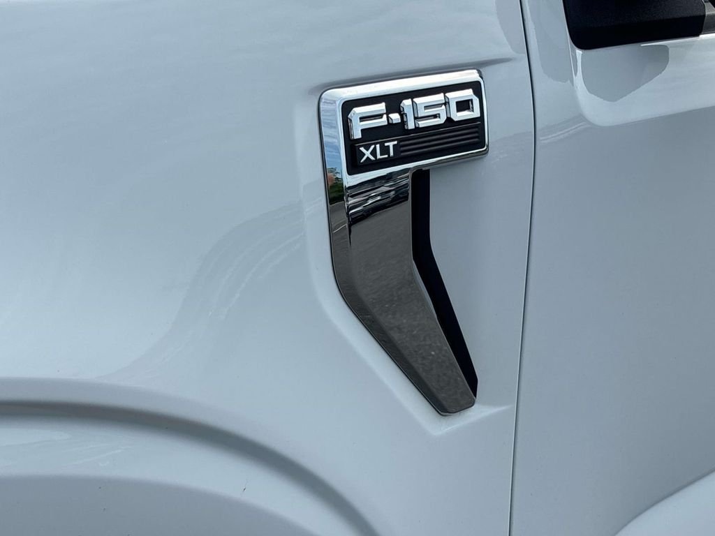 Used 2025 White Ford XLT image 9
