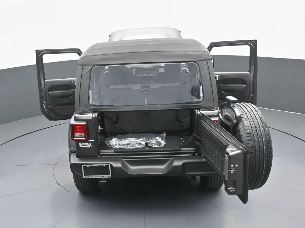 New 2026 Granite Crystal Metallic Clear-Coat Exterior Paint Jeep Sport image 55