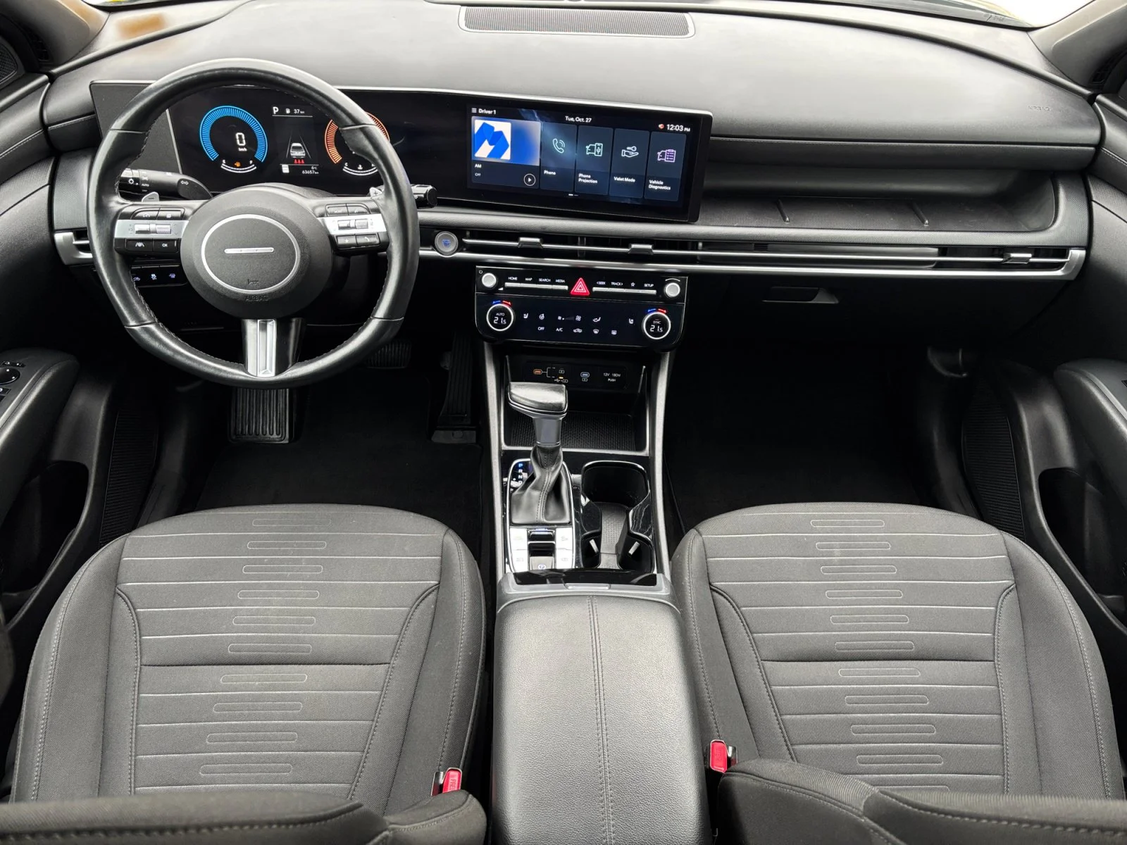 Used 2025 Atlas White Hyundai Preferred image 12