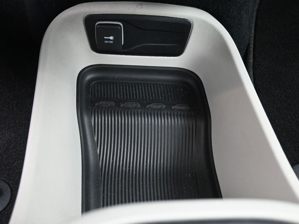 2023 Chrysler Pacifica Touring L - Photo 15