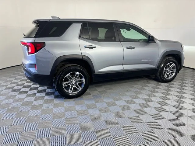 Used 2025 Silver GMC Elevation image 8