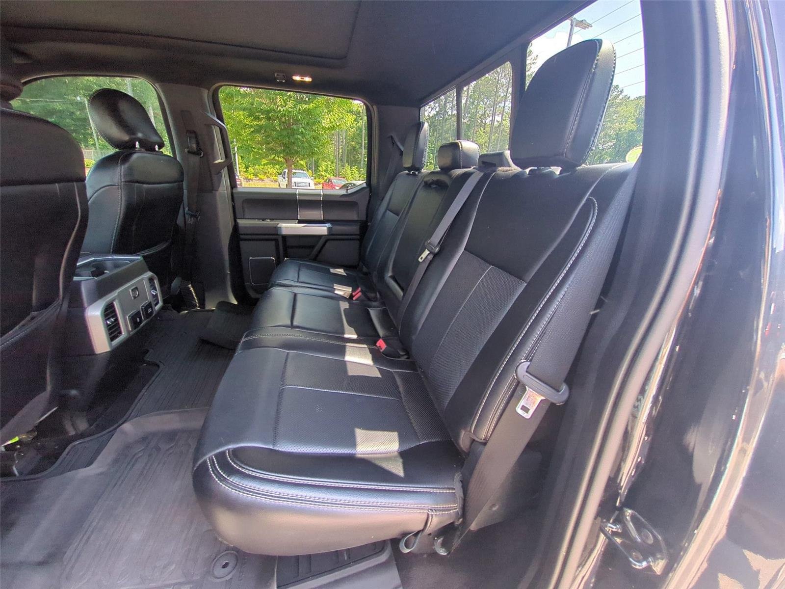 Used 2020 Agate Black FORD LARI image 34