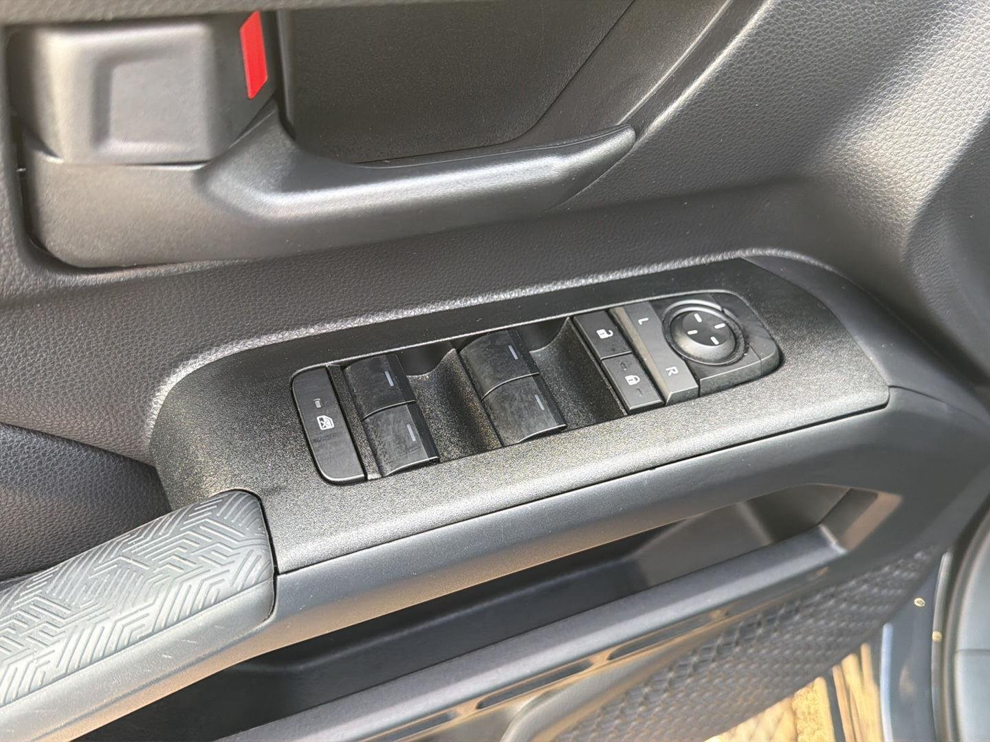 Used 2026 Underground Toyota SR5 image 31