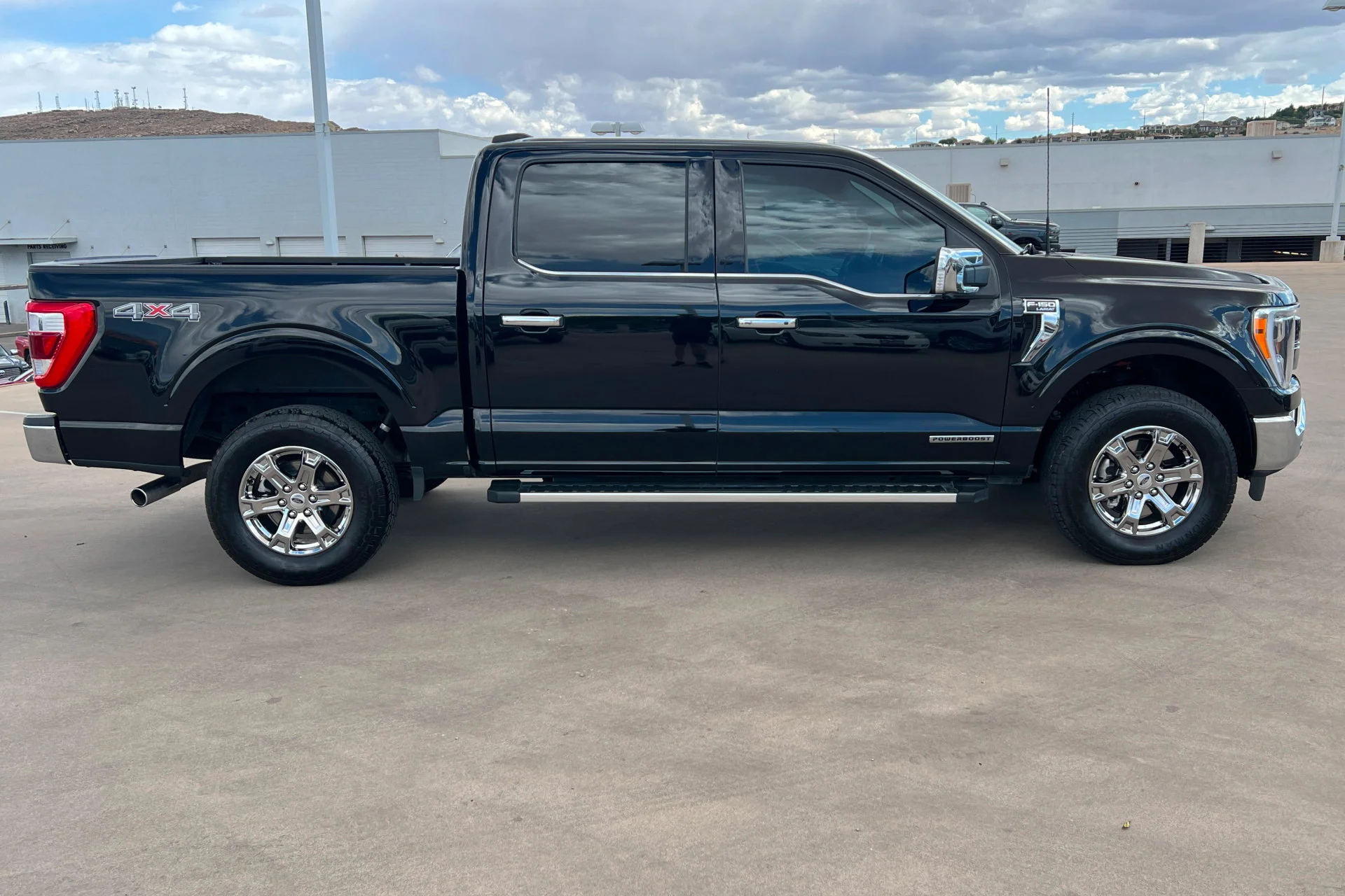 Used 2023 Agate Black Metallic Ford XL image 6