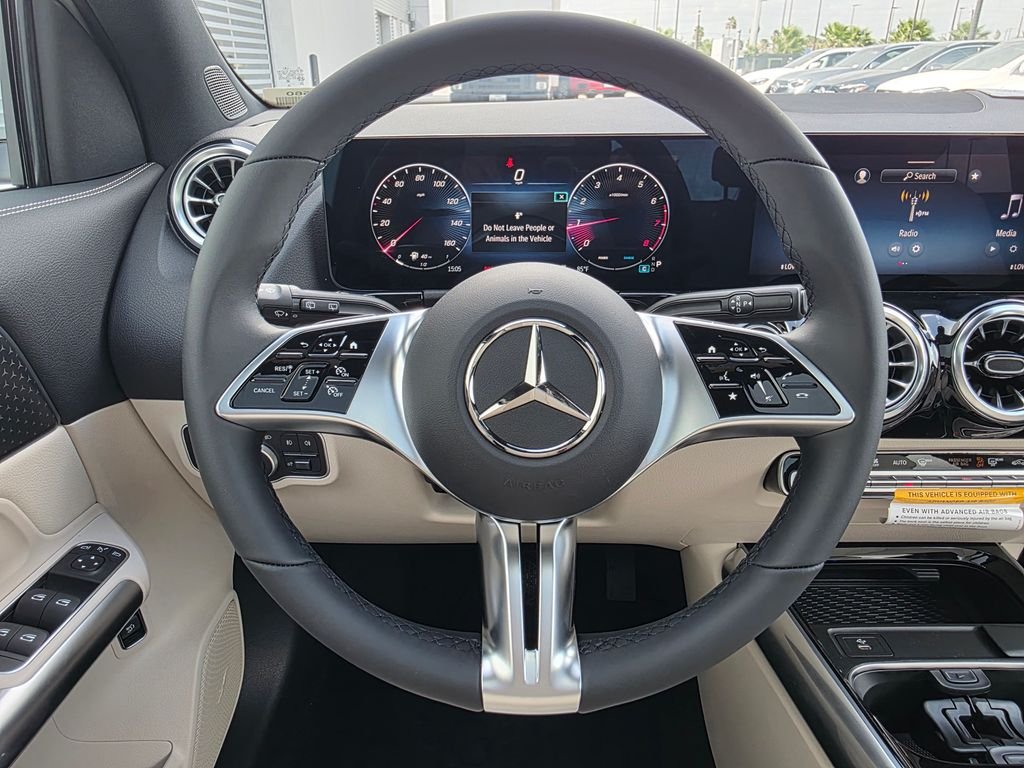 New 2026 Polar White Mercedes-Benz GLA 250 image 22