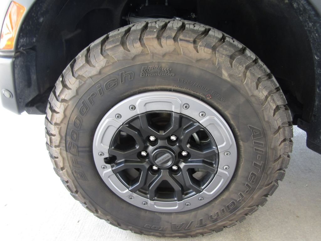 Used 2024 Green Ford Raptor image 31