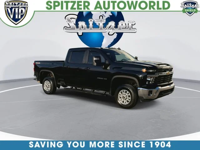 Used 2024 Black Chevrolet LT image 3