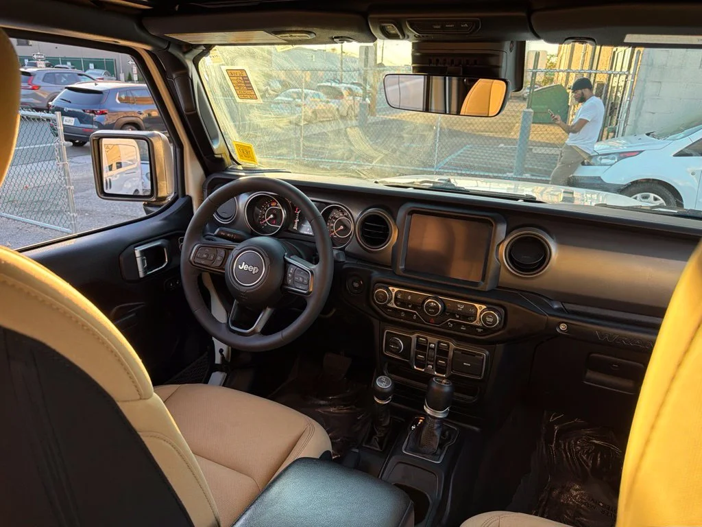 Used 2023 White Jeep Sport S image 21