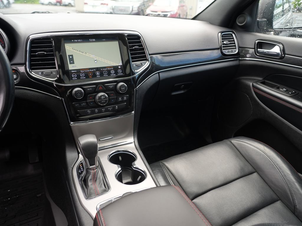 Used 2021 Gray Jeep Trailhawk image 21