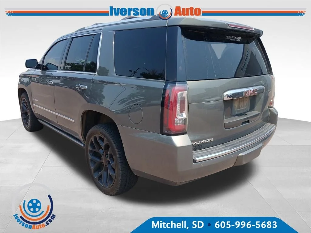 Used 2018 Gray GMC Denali image 6
