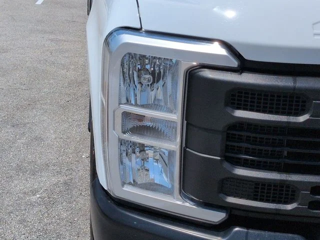 Used 2025 Super Black Ford XL image 10