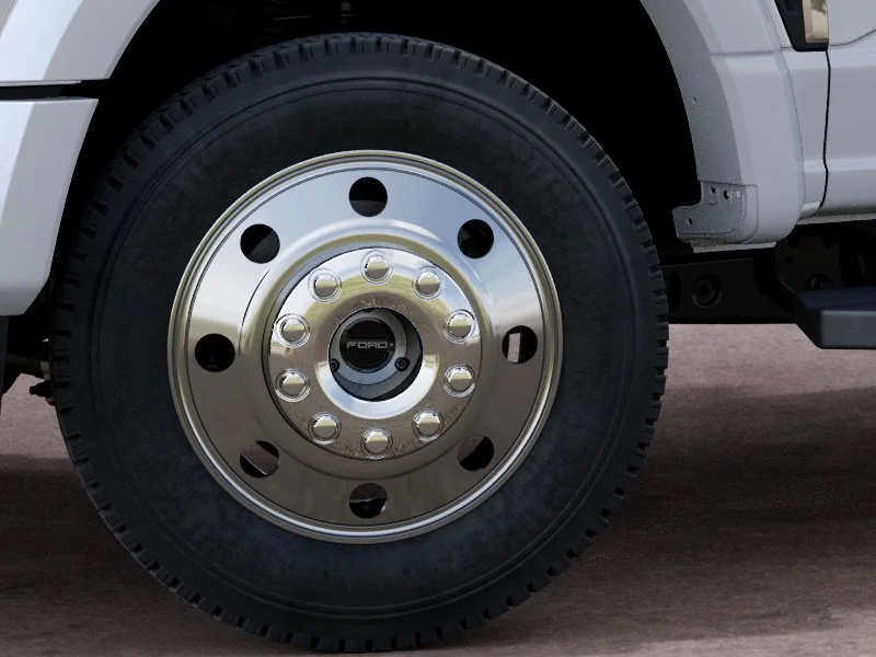 New 2027 Star White Metallic Tri-Coat Ford F-450® Lariat® image 19