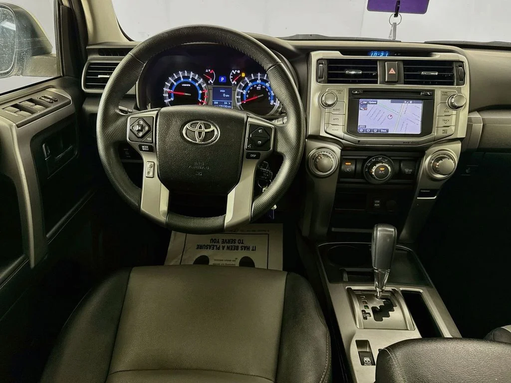 Used 2018 White Toyota SR5 Premium image 28