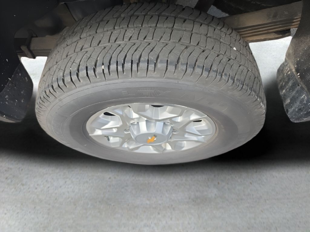 Used 2025 Gray Chevrolet LT image 17