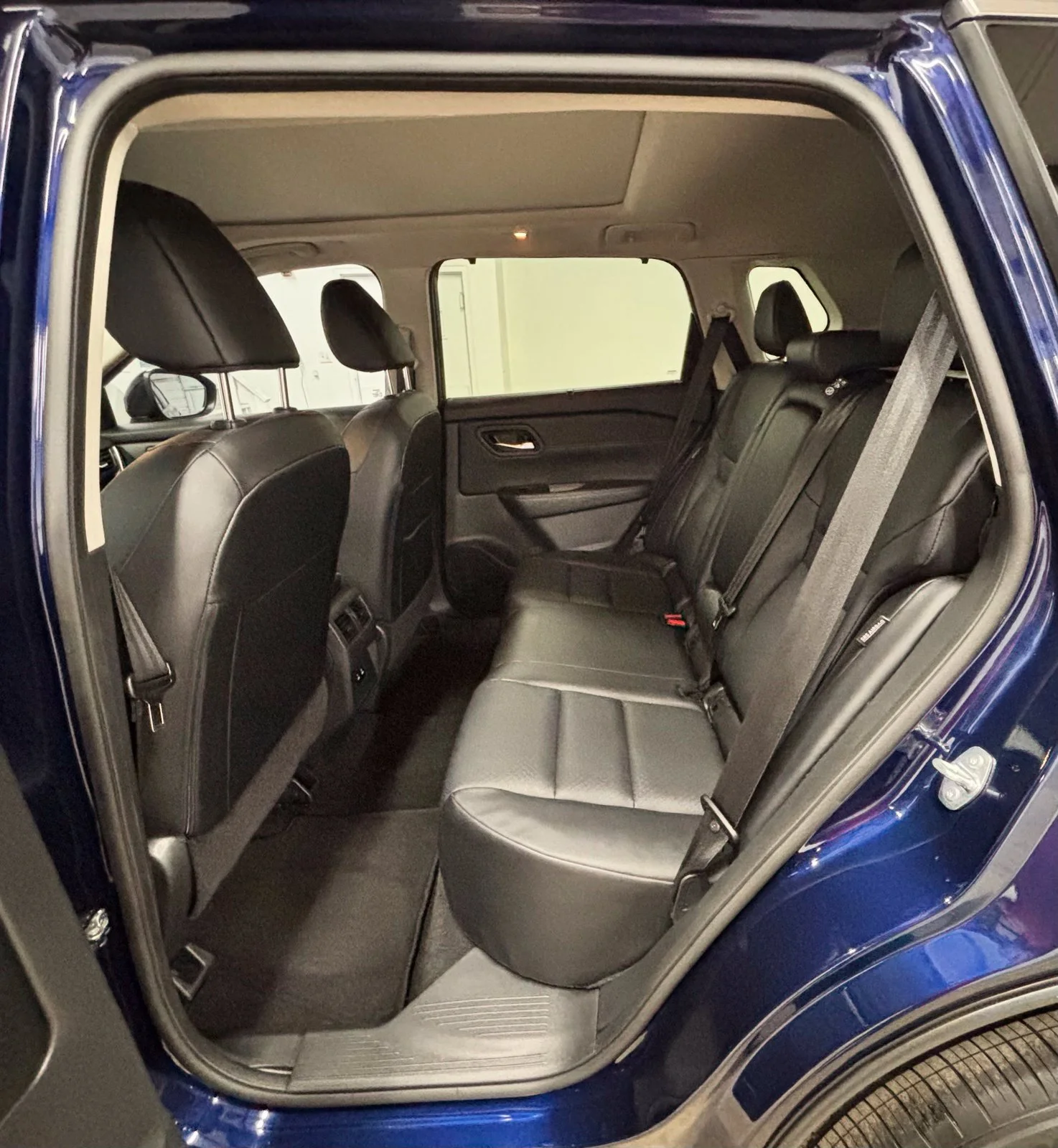 Used 2024 Blue Nissan SV image 24