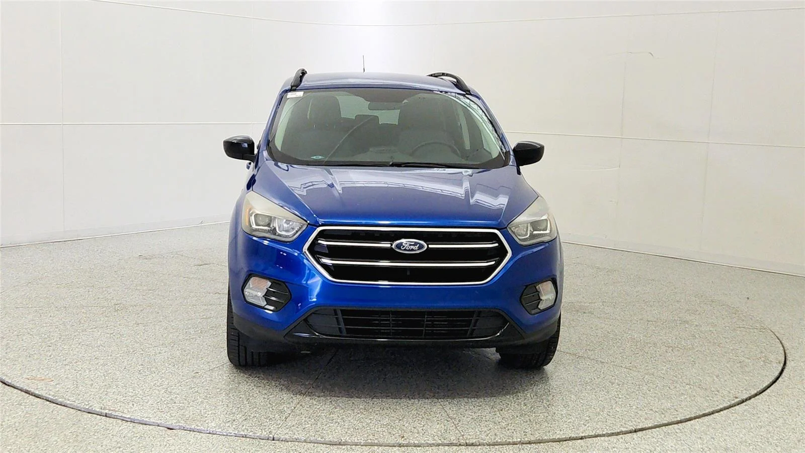 Used 2017 Ford Escape SE with VIN 1FMCU0G91HUE52755 for sale in Florence, KY