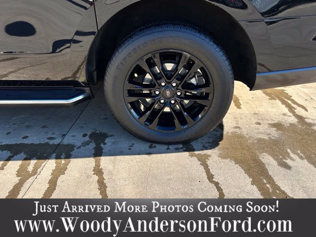 Used 2023 Agate Black Metallic Ford XLT image 7