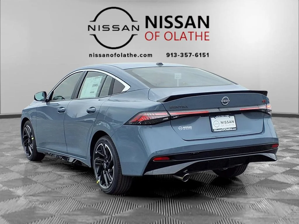 New 2026 Atlantic Gray Metallic Nissan SR image 3