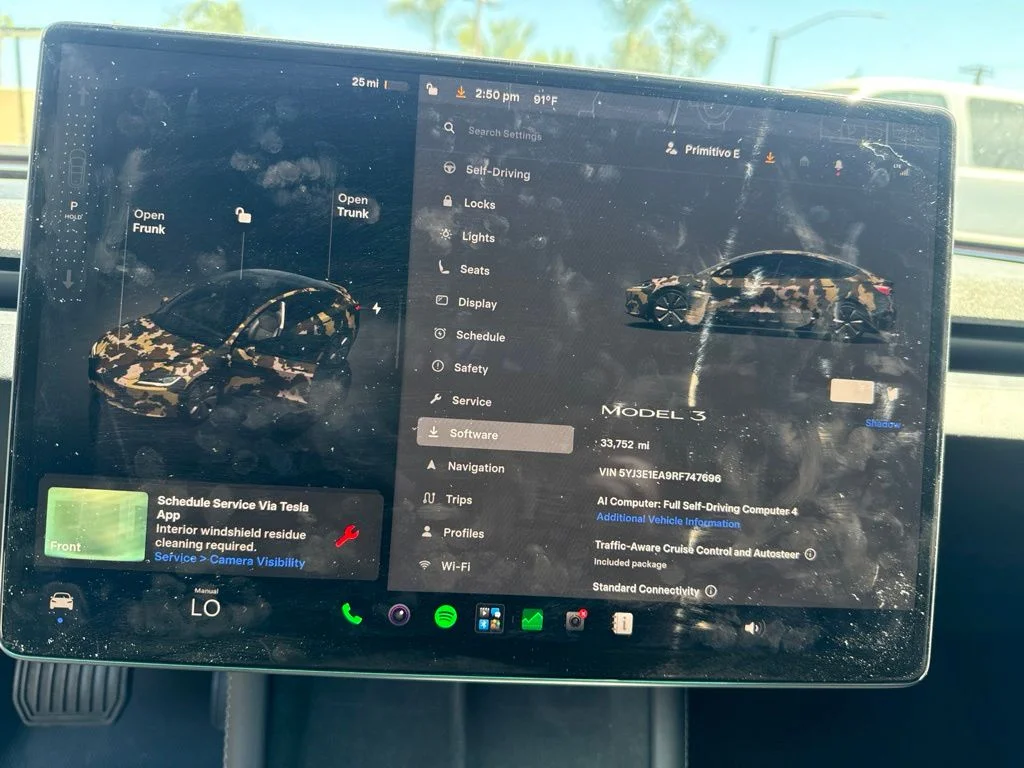 Used 2024  Tesla Base image 17