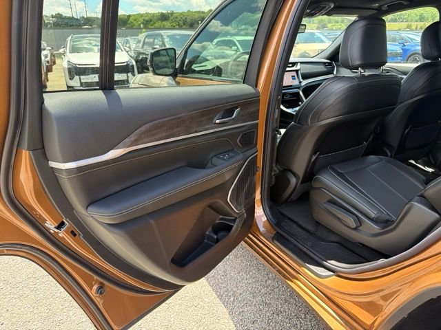 New 2026 Copper Shino Metallic Clear-Coat Exterior Paint Jeep Limited Reserve image 12