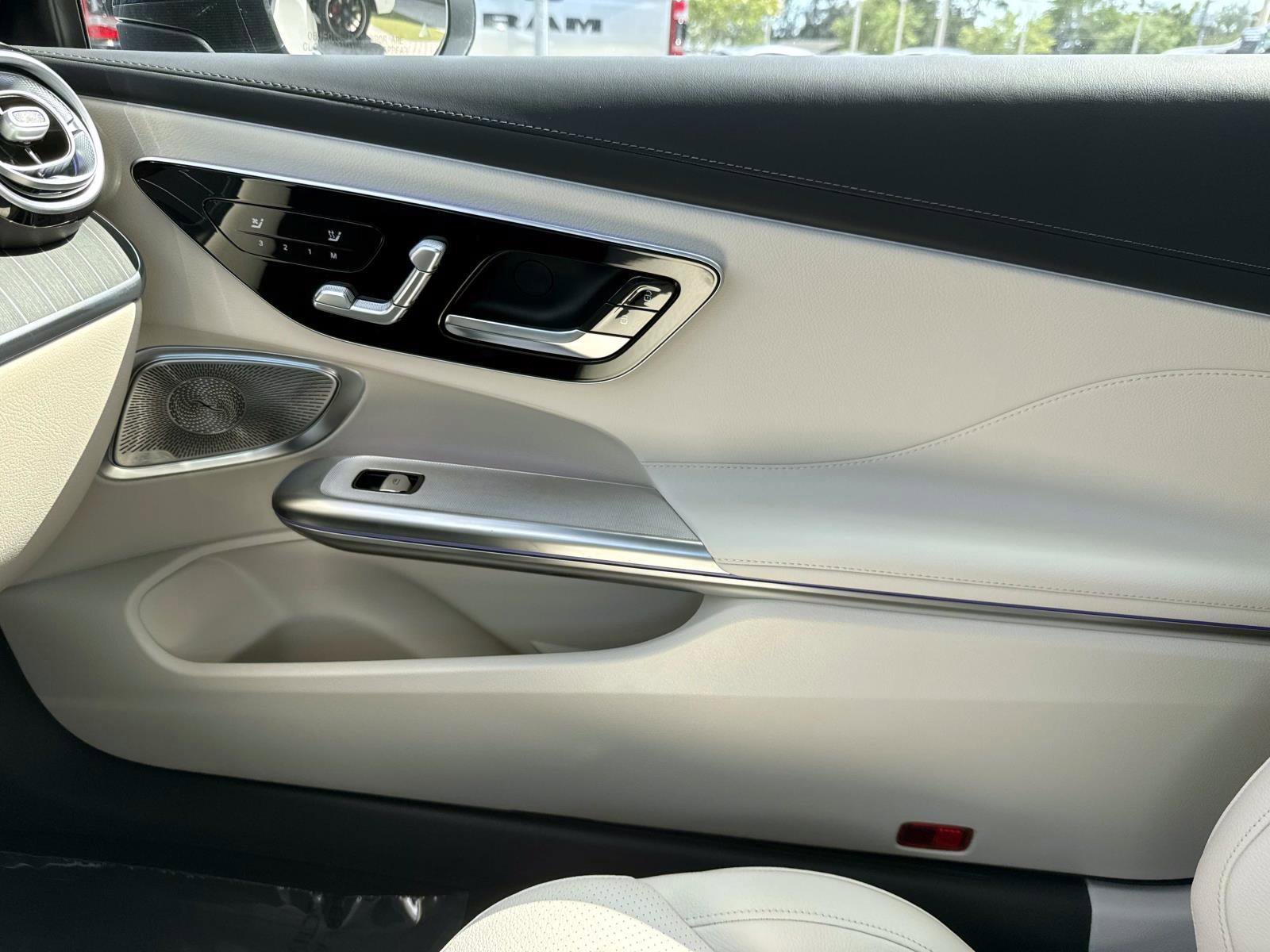 New 2026 Moonlight White Mercedes-Benz 450 4MATIC® Coupe image 18