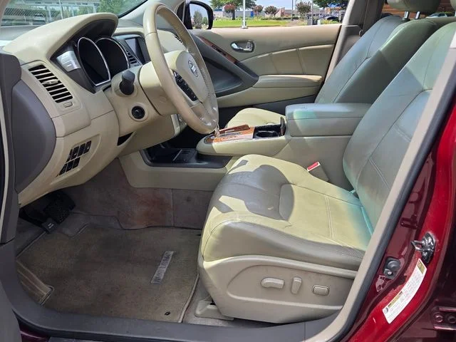 Used 2012 Red Nissan LE image 5